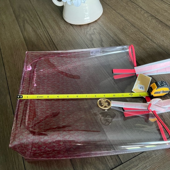 MICHAEL  KORS CLEAR TOTE - Picture 12 of 17